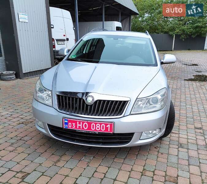 Универсал Skoda Octavia 2010 в Сарнах фото 45 Универсал Skoda Octavia 2010 в Сарнах