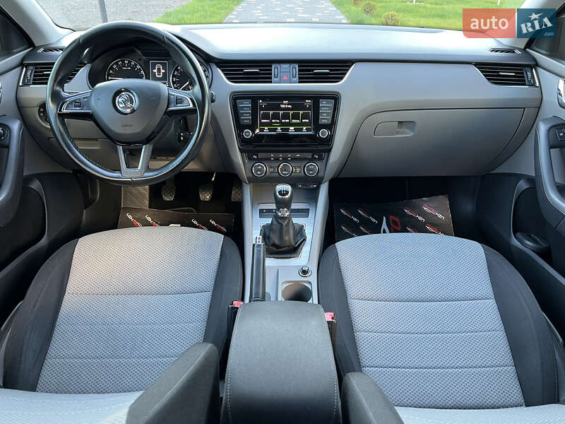Универсал Skoda Octavia 2015 в Ужгороде фото 31 Универсал Skoda Octavia 2015 в Ужгороде