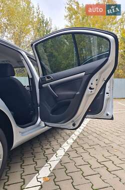 Лифтбек Skoda Octavia 2011 в 