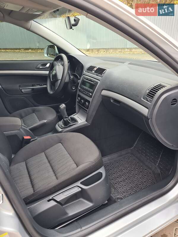 Ліфтбек Skoda Octavia 2011 в Києві фото 37 Ліфтбек Skoda Octavia 2011 в Києві