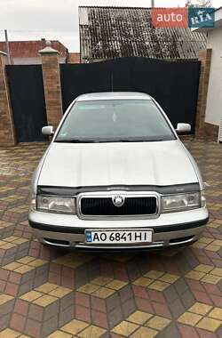 Лифтбек Skoda Octavia 1999 в 