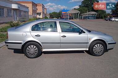 Ліфтбек Skoda Octavia 1999 в 