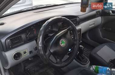 Ліфтбек Skoda Octavia 1999 в 
