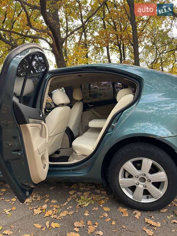 Ліфтбек Skoda Octavia 2004 в Супрунівці