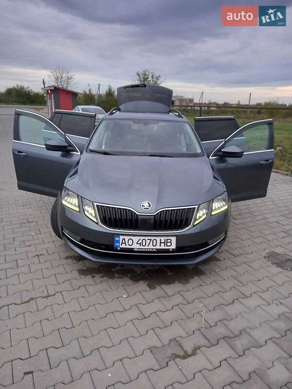 Универсал Skoda Octavia 2018 в Ужгороде фото Универсал Skoda Octavia 2018 в Ужгороде