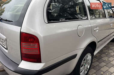 Универсал Skoda Octavia 2002 в  фото 13 Универсал Skoda Octavia 2002 в