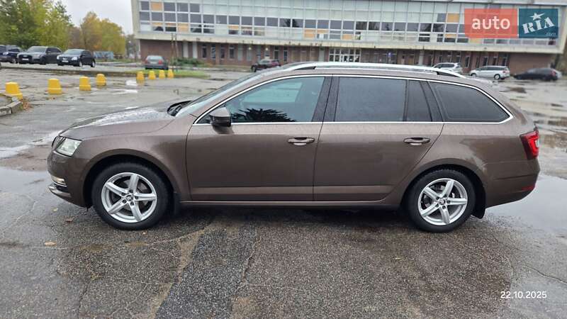 Универсал Skoda Octavia 2017 в Кропивницком
