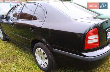 Лифтбек Skoda Octavia 2010 в 
