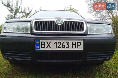 Лифтбек Skoda Octavia 2010 в 