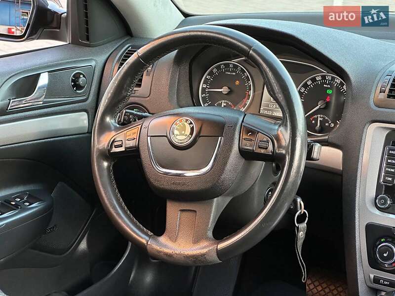 Универсал Skoda Octavia 2011 в Одессе