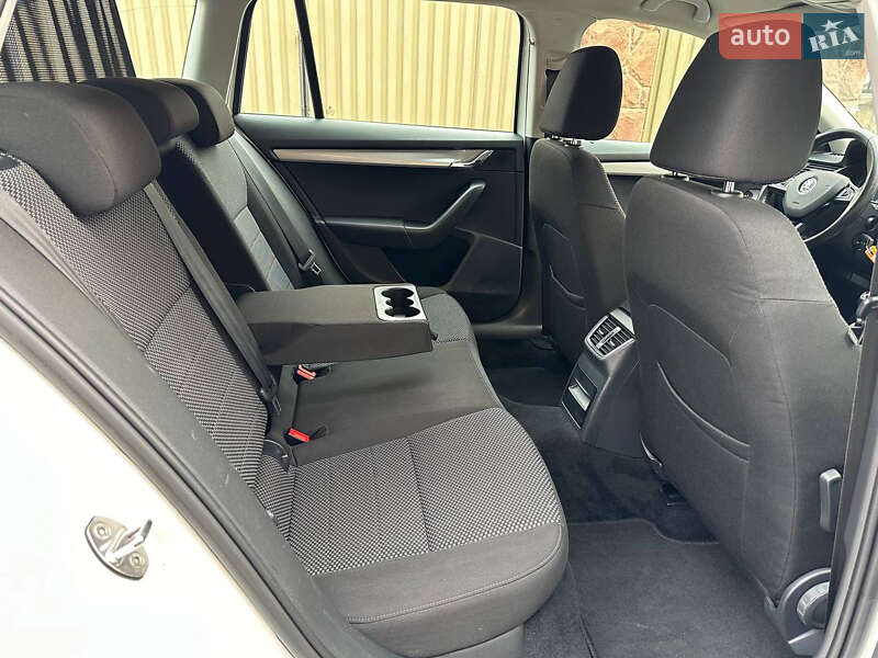 Универсал Skoda Octavia 2016 в Тернополе фото 73 Универсал Skoda Octavia 2016 в Тернополе