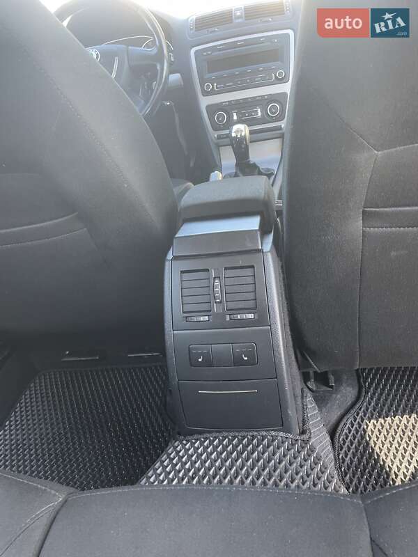 Универсал Skoda Octavia 2009 в Винниках фото 30 Универсал Skoda Octavia 2009 в Винниках