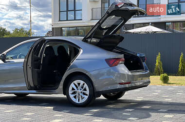 Лифтбек Skoda Octavia 2023 в 