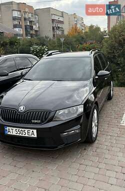 Універсал Skoda Octavia 2015 в Ужгороді