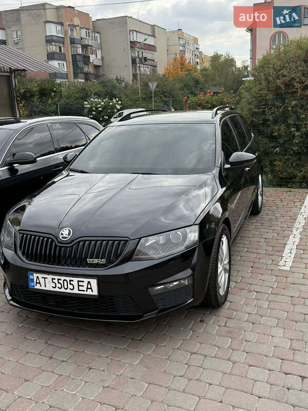 Універсал Skoda Octavia 2015 в Ужгороді