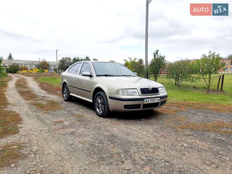 Лифтбек Skoda Octavia 2005 в Тарановке