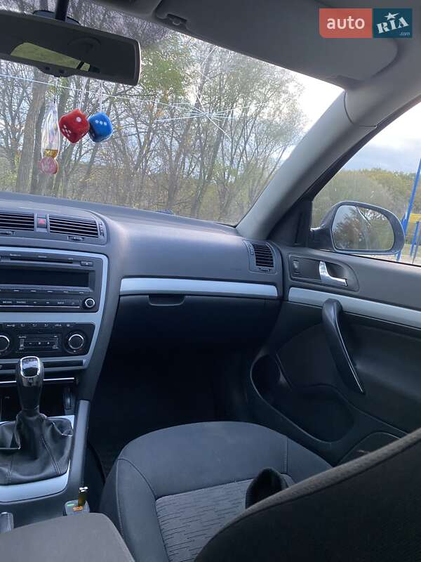 Універсал Skoda Octavia 2011 в Липовій Долині