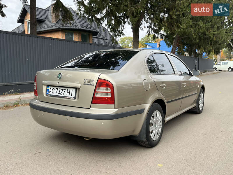 Ліфтбек Skoda Octavia 2005 в Володимирі