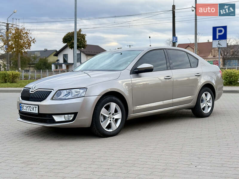 Лифтбек Skoda Octavia 2016 в Львове