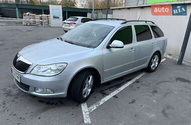 Універсал Skoda Octavia 2010 в  фото 24 Універсал Skoda Octavia 2010 в