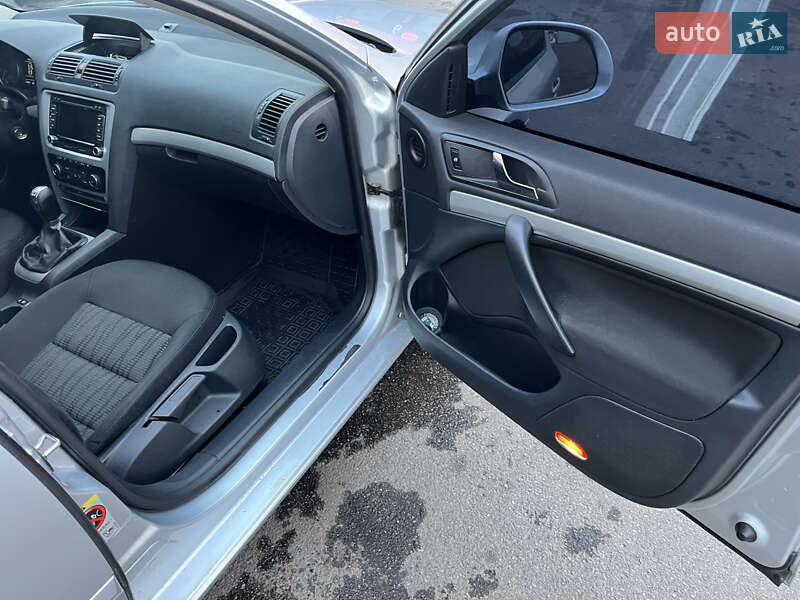 Универсал Skoda Octavia 2010 в Харькове фото 18 Универсал Skoda Octavia 2010 в Харькове