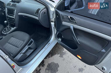 Універсал Skoda Octavia 2010 в  фото 18 Універсал Skoda Octavia 2010 в