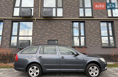 Универсал Skoda Octavia 2010 в 