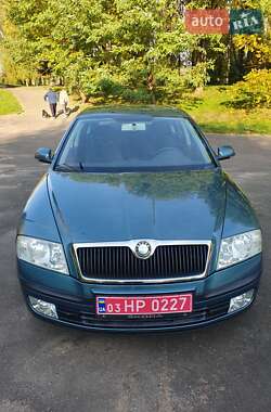 Лифтбек Skoda Octavia 2005 в  фото 11 Лифтбек Skoda Octavia 2005 в