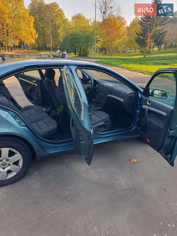 Ліфтбек Skoda Octavia 2005 в Рівному фото 20 Ліфтбек Skoda Octavia 2005 в Рівному