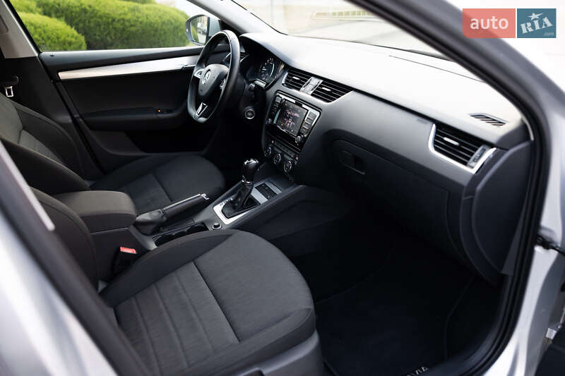 Универсал Skoda Octavia 2016 в Луцке фото 47 Универсал Skoda Octavia 2016 в Луцке