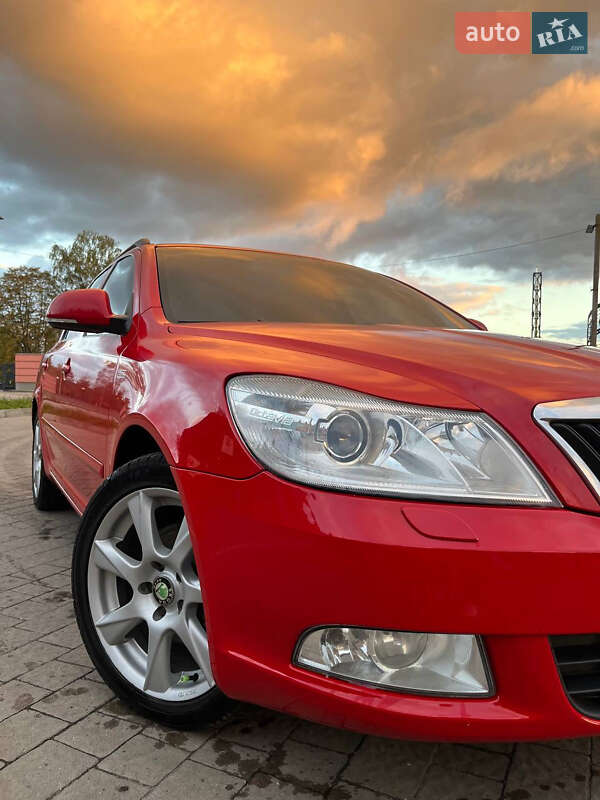 Универсал Skoda Octavia 2011 в Дрогобыче