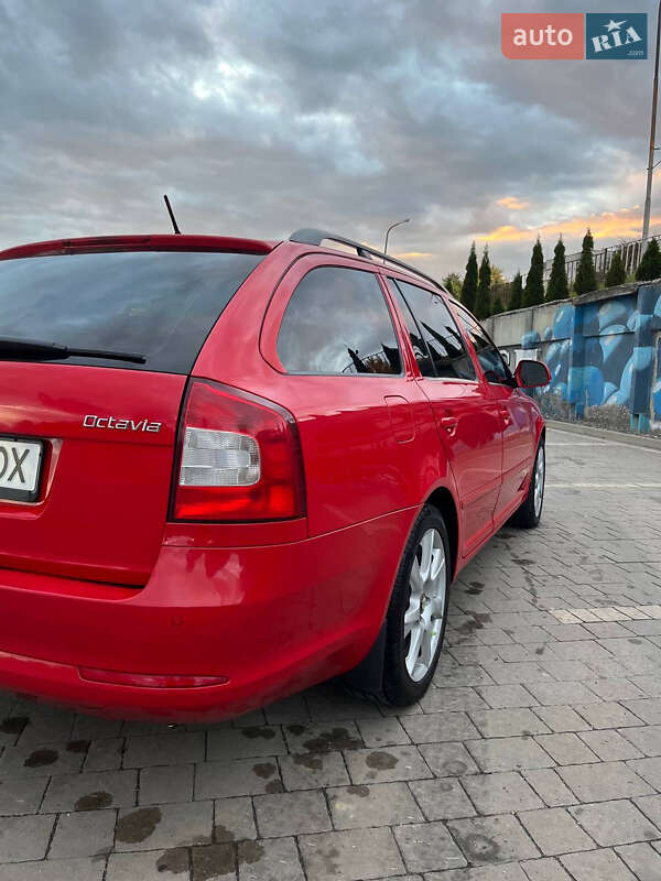 Универсал Skoda Octavia 2011 в Дрогобыче