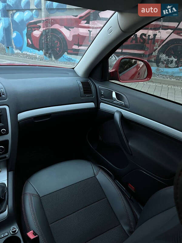 Универсал Skoda Octavia 2011 в Дрогобыче
