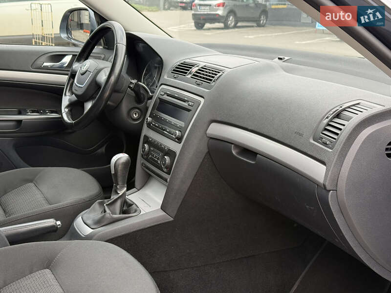 Универсал Skoda Octavia 2011 в Ровно фото 31 Универсал Skoda Octavia 2011 в Ровно