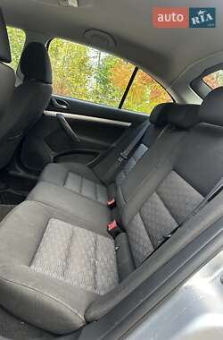 Лифтбек Skoda Octavia 2011 в 