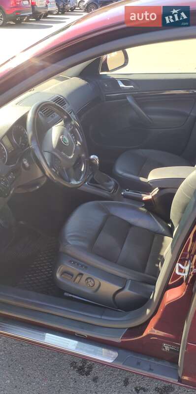 Лифтбек Skoda Octavia 2010 в Львове