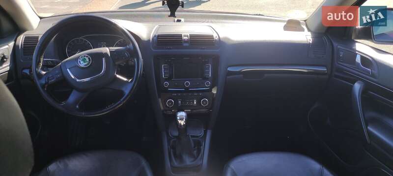 Лифтбек Skoda Octavia 2010 в Львове