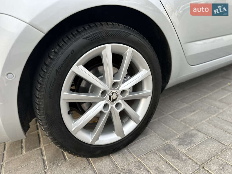 Универсал Skoda Octavia 2014 в Запорожье