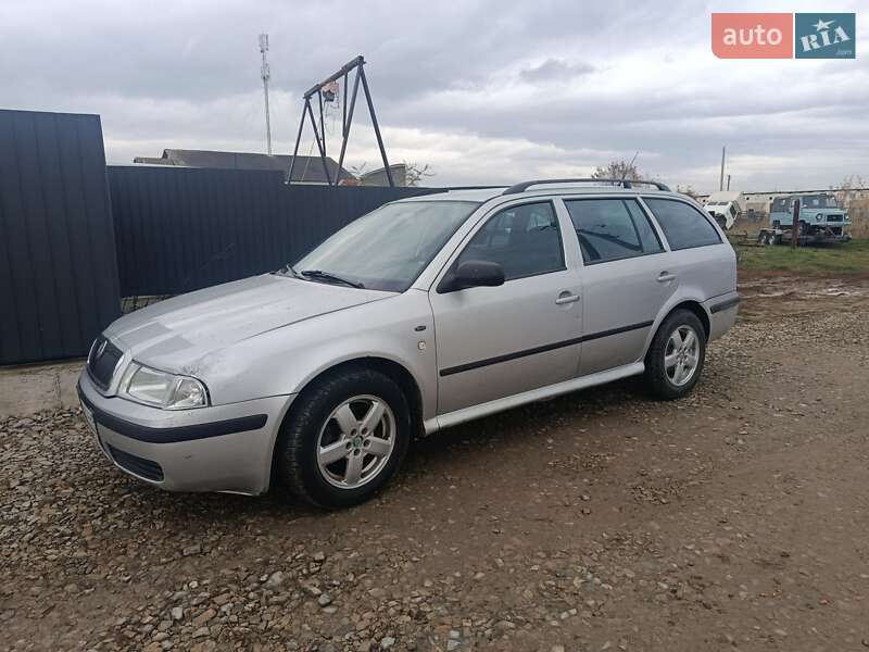 Универсал Skoda Octavia 2002 в Ивано-Франковске