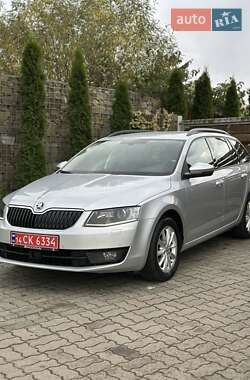 Універсал Skoda Octavia 2015 в  фото 12 Універсал Skoda Octavia 2015 в