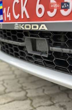 Універсал Skoda Octavia 2015 в  фото 21 Універсал Skoda Octavia 2015 в