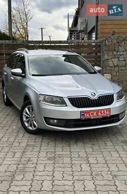 Універсал Skoda Octavia 2015 в  фото 31 Універсал Skoda Octavia 2015 в