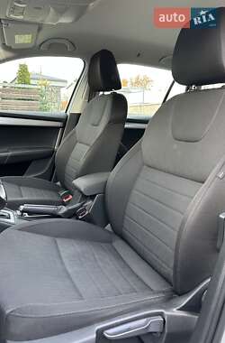 Універсал Skoda Octavia 2015 в  фото 64 Універсал Skoda Octavia 2015 в