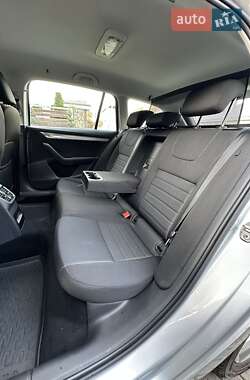 Універсал Skoda Octavia 2015 в  фото 128 Універсал Skoda Octavia 2015 в