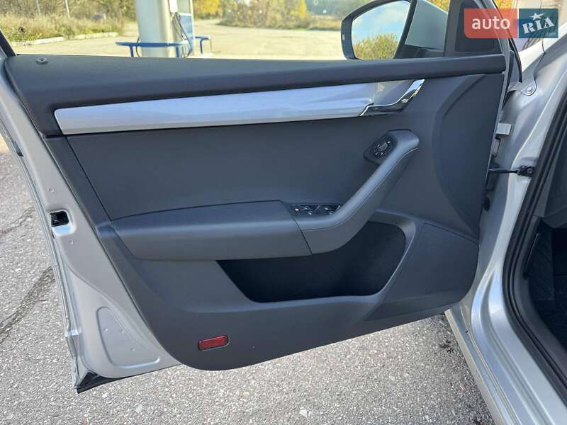 Універсал Skoda Octavia 2015 в Кролевці фото 27 Універсал Skoda Octavia 2015 в Кролевці