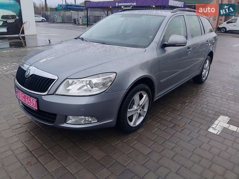 Универсал Skoda Octavia 2013 в Ровно