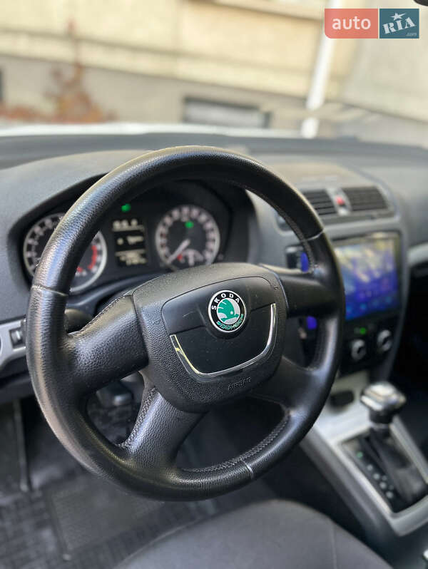 Лифтбек Skoda Octavia 2012 в Одессе фото 30 Лифтбек Skoda Octavia 2012 в Одессе