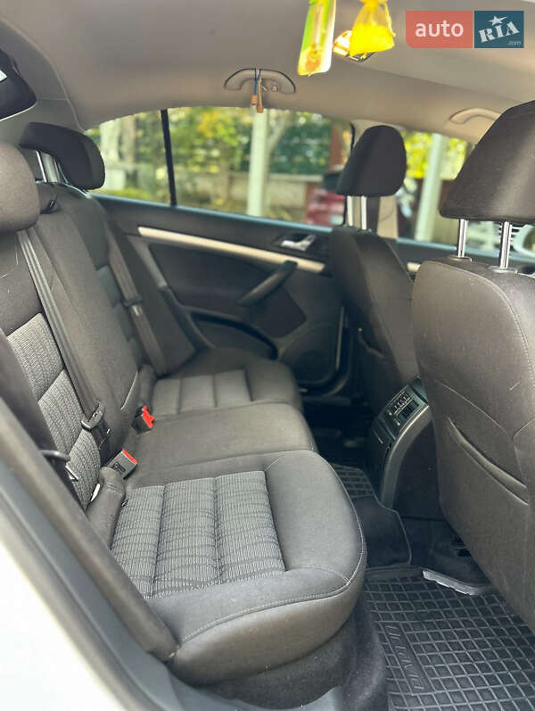 Лифтбек Skoda Octavia 2012 в Одессе фото 41 Лифтбек Skoda Octavia 2012 в Одессе