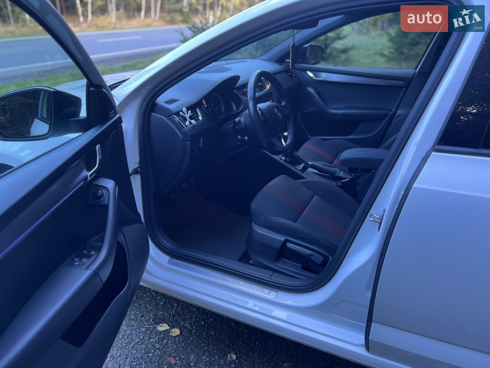 2019 Skoda Octavia - мініатюра 35