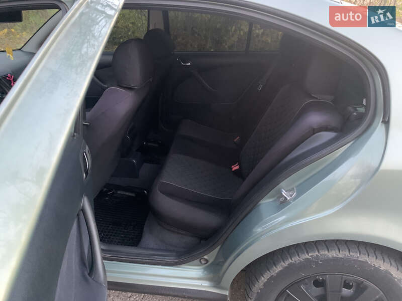 Лифтбек Skoda Octavia 2001 в Немирове фото 16 Лифтбек Skoda Octavia 2001 в Немирове